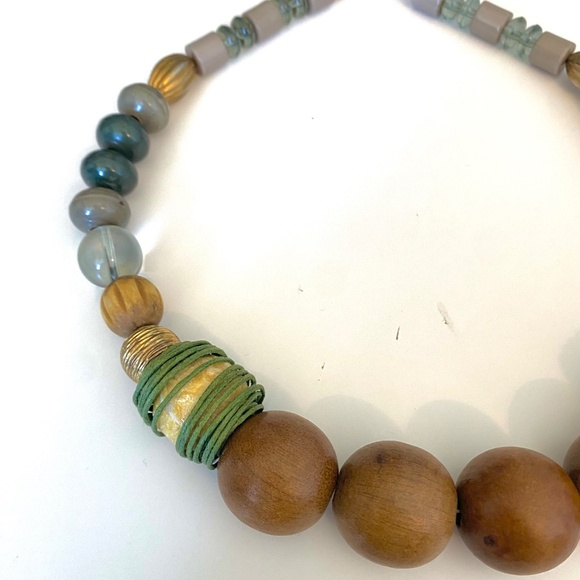 Vintage Chunky Wood & Mixed Bead Statement Necklace — Boho 70s Vibes - Picture 4 of 7